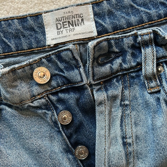 ZARA Authentic Denim by TRF Yellow Stripe Raw Hem Jeans Size 4 - Picture 5 of 5